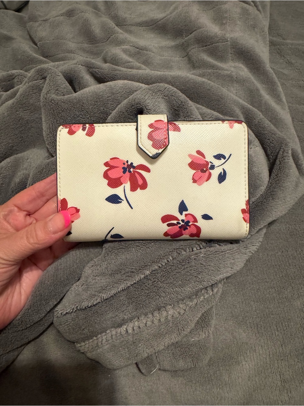 kate spade cream floral zip-around wallet with pink & navy accents - Picture 2 of 5